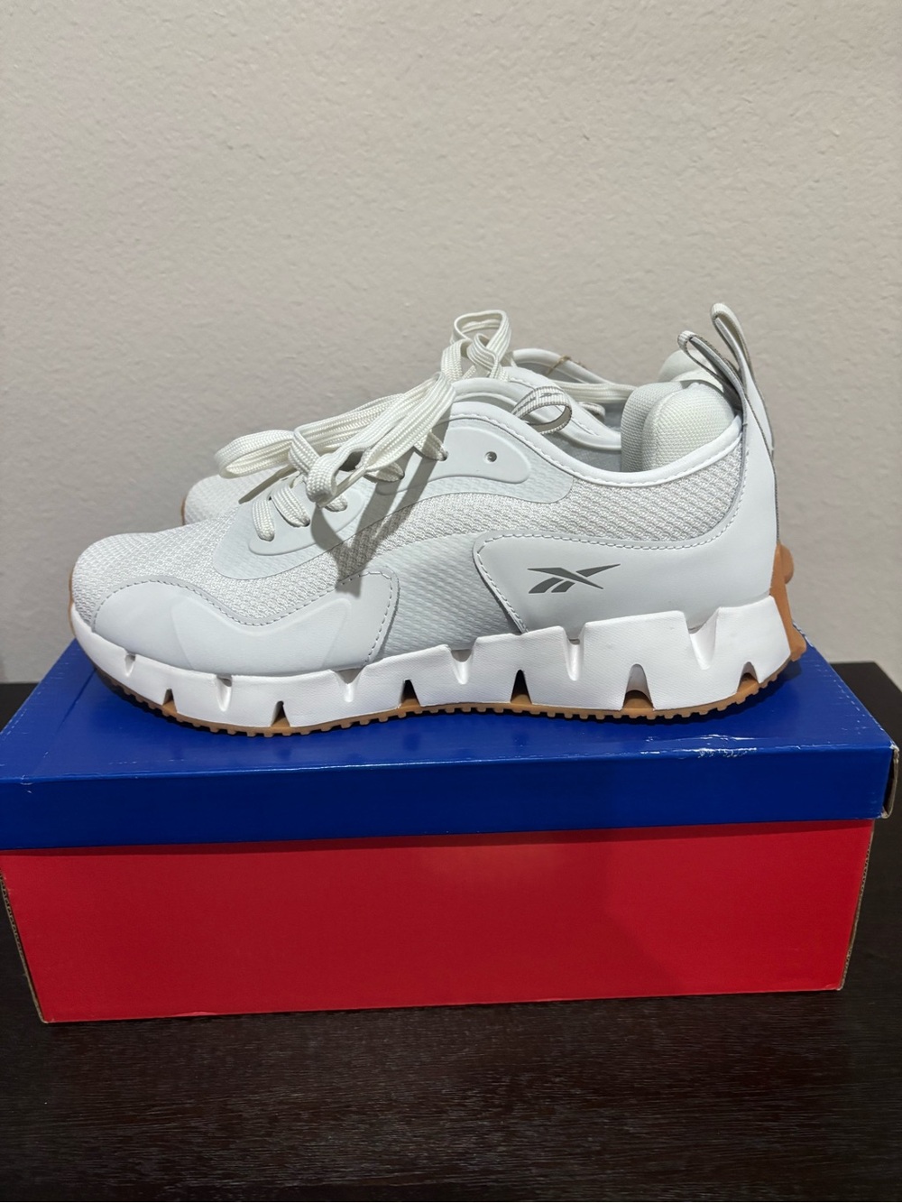 Reebok Women's Zig Dynamica G Shoes Size 11